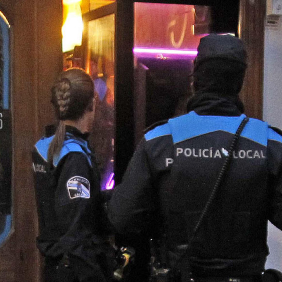 Casi 40 policías intervienen en una redada en un after de Matogrande