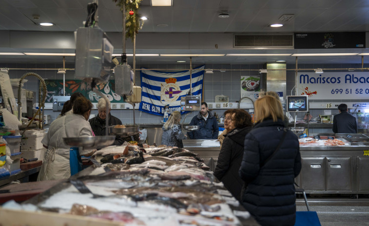 El Ayuntamiento de A Coruña impulsa el consumo en los mercados municipales con tres 'Rutas marineras'