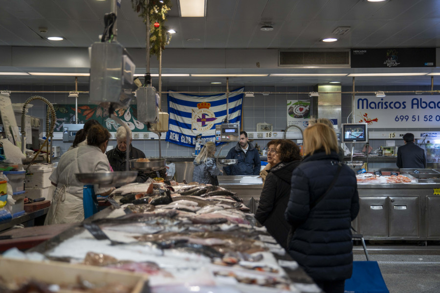 El Ayuntamiento de A Coruña impulsa el consumo en los mercados municipales con tres 'Rutas marineras'