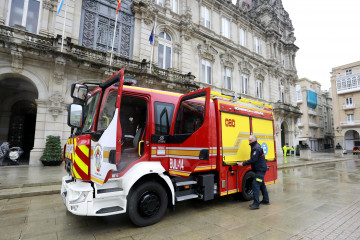 Bomberos (16) 12350600