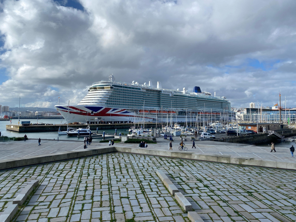 Crucero Iona