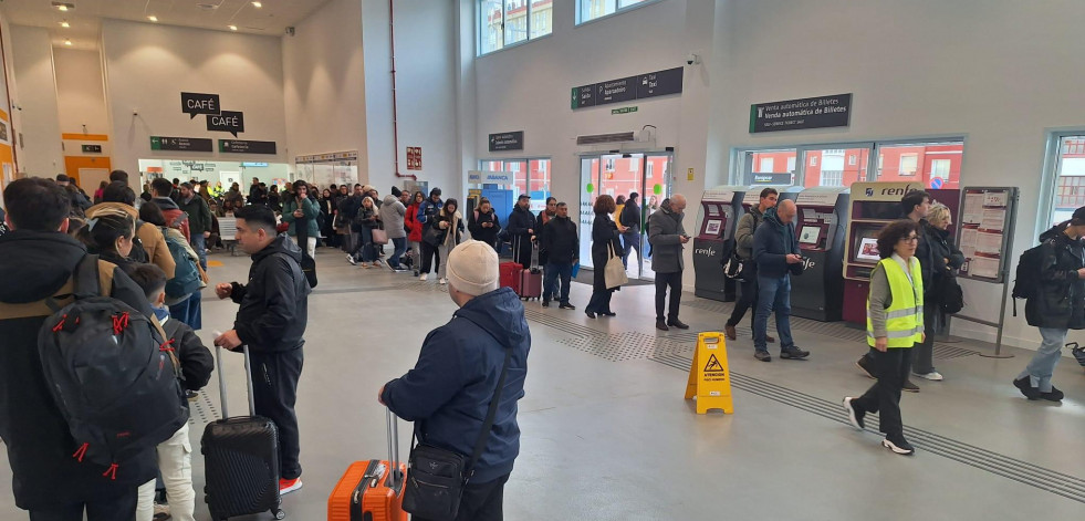 Este es el culpable de las grandes colas en la estación provisional de A Coruña