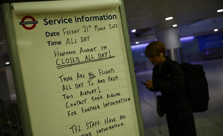 Cancelados 20 vuelos entre España y Heathrow por el incendio en el aeropuerto de Londres