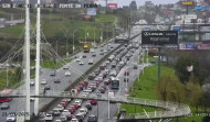 Caos de tráfico en A Coruña: accidente, una avería, lluvia y hora punta